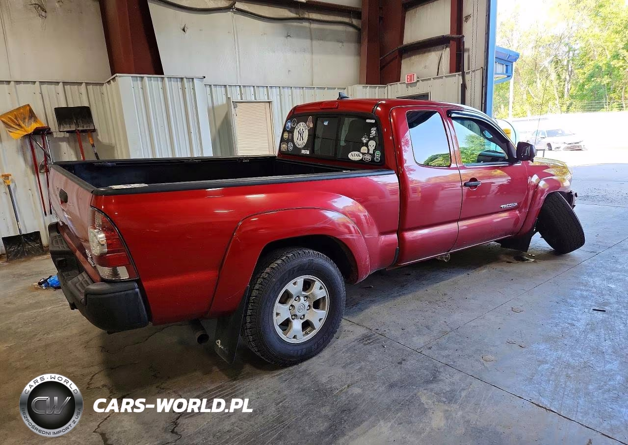 2014 Toyota Tacoma Base VIN:5TFUX4EN6EX028909 - 3