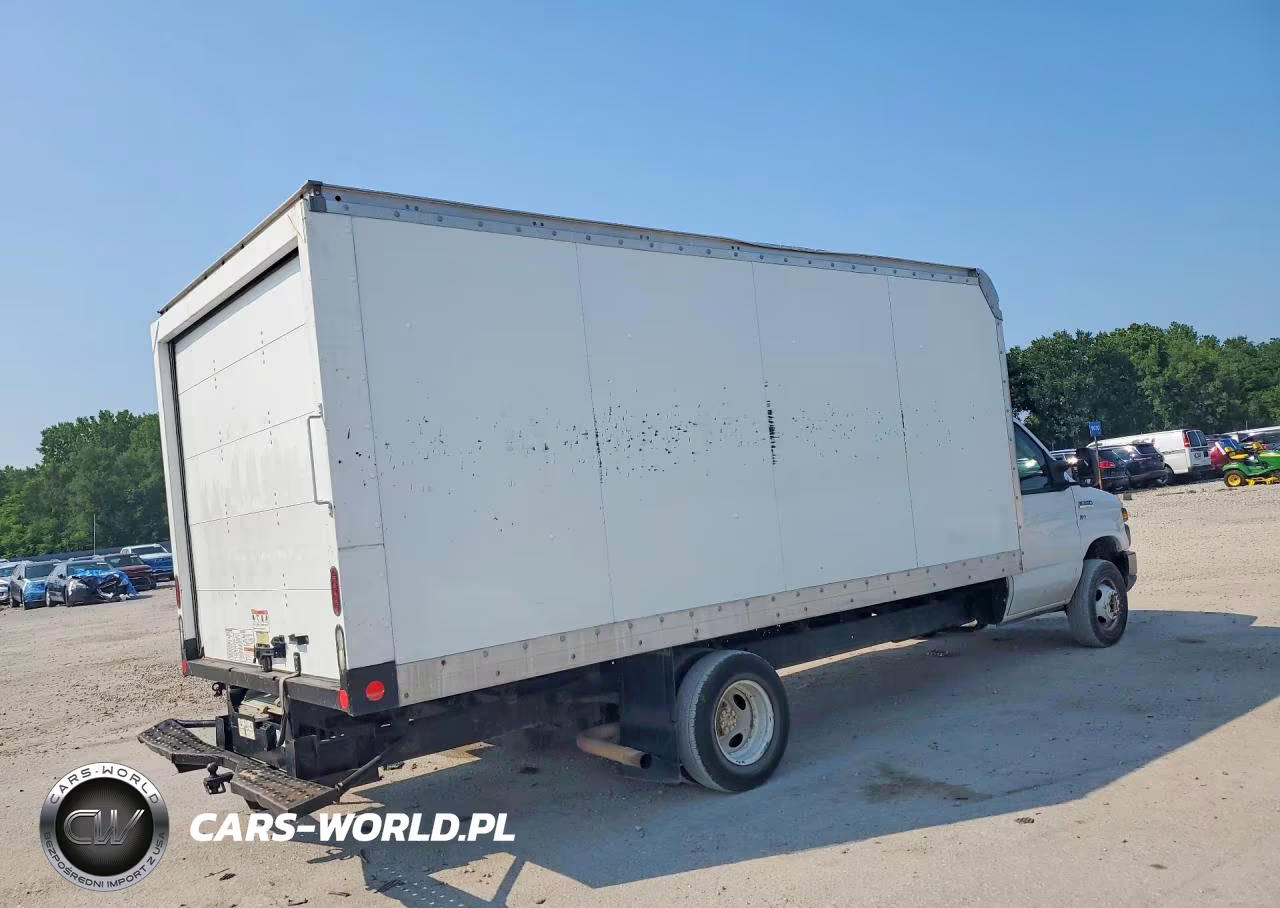 2014 Ford Econoline E350 Super Duty Cutaway Van VIN:1FDWE3FL3EDA61384 - 3