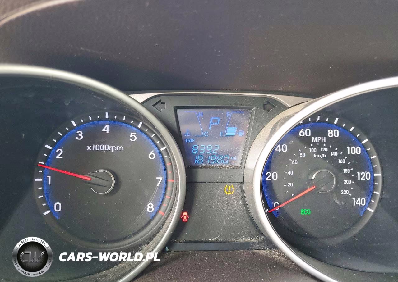 2012 Hyundai Tucson Limited VIN:KM8JU3AC7CU535533 - 9