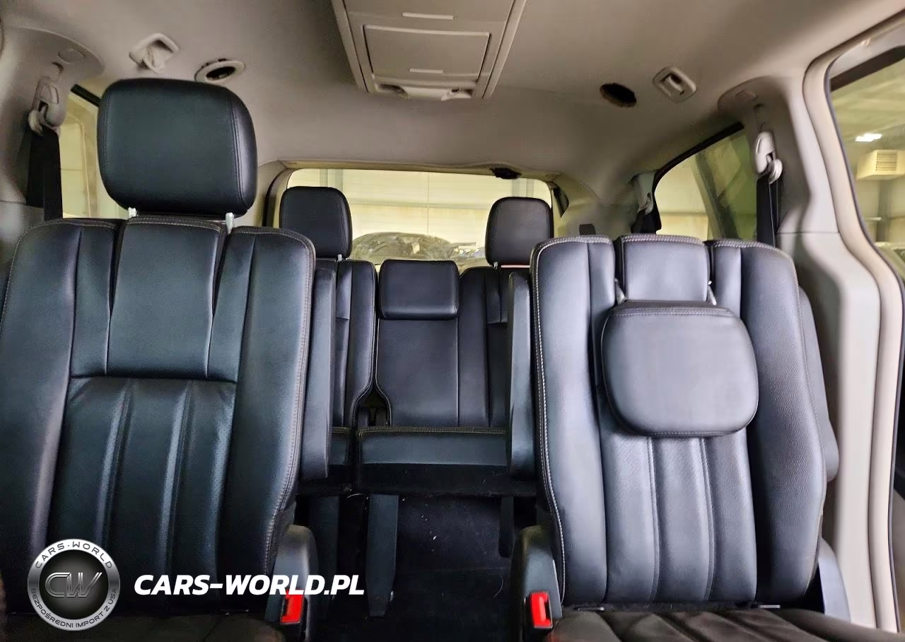 2012 Chrysler Town & Country Touring VIN:2C4RC1BG7CR423733 - 10