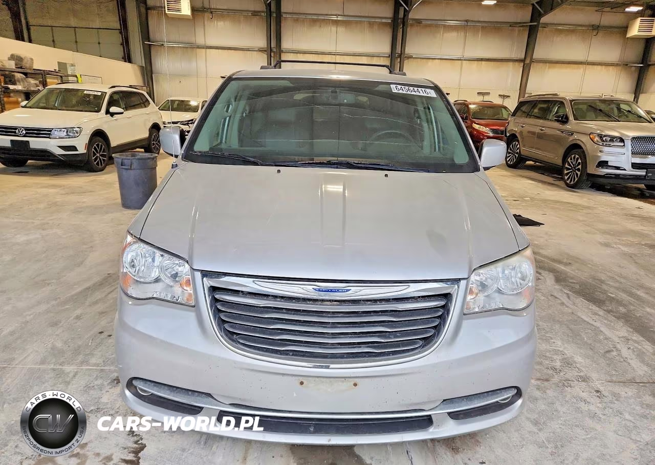 2012 Chrysler Town & Country Touring VIN:2C4RC1BG7CR423733 - 5