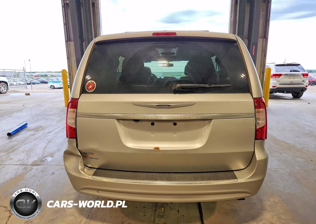 2012 Chrysler Town & Country Touring VIN:2C4RC1BG7CR423733 - 6