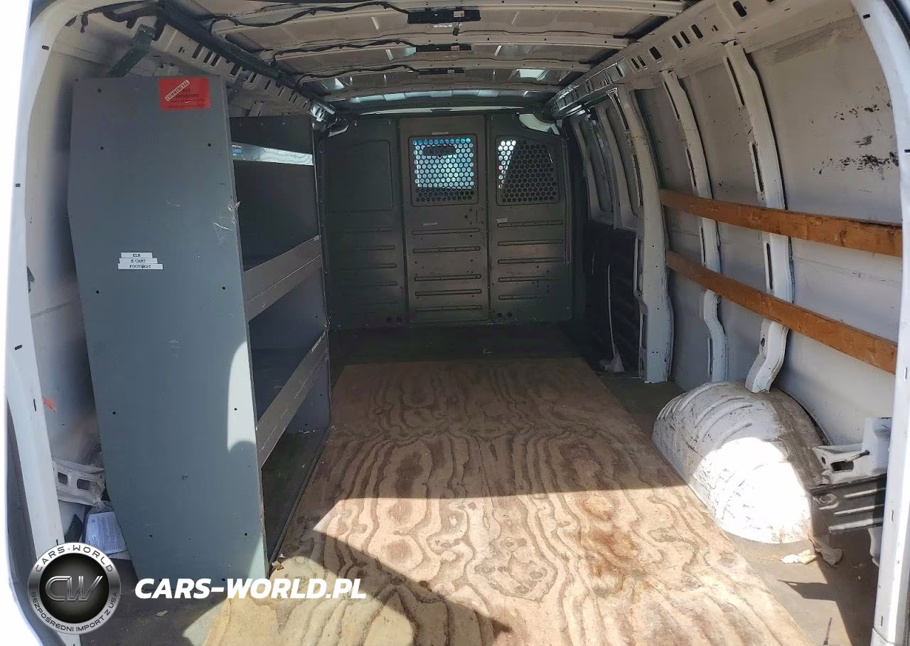 2019 Chevrolet Express G2500 VIN:1GCWGBFG3K1288776 - 10