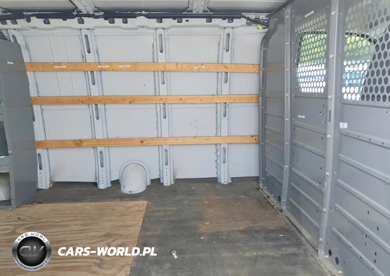 2019 Chevrolet Express G2500 VIN:1GCWGBFG3K1288776 - 11