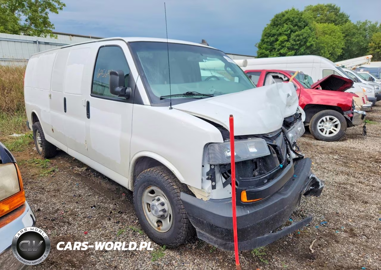 2019 Chevrolet Express G2500 VIN:1GCWGBFG3K1288776 - 4