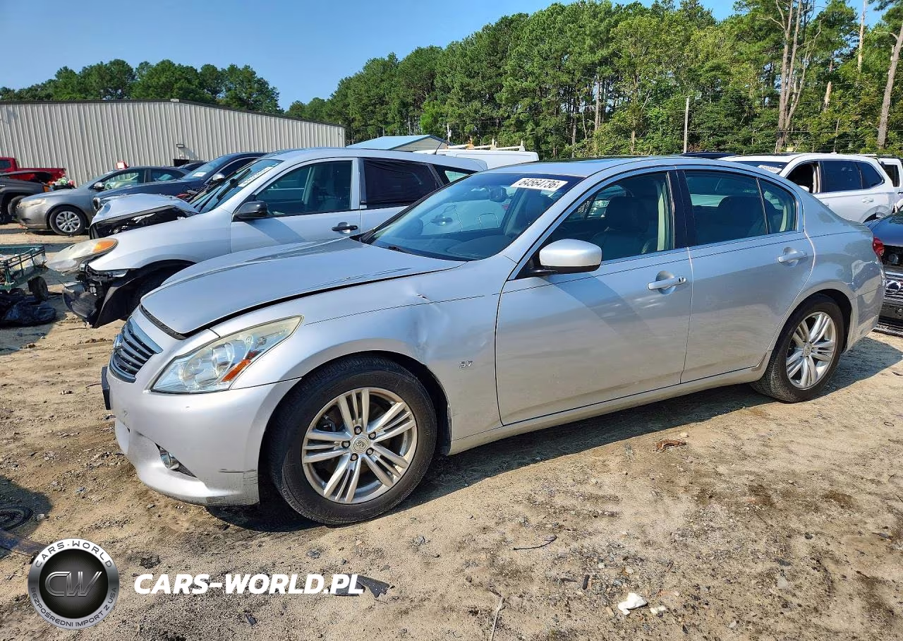 2015 Infiniti Q40 Base