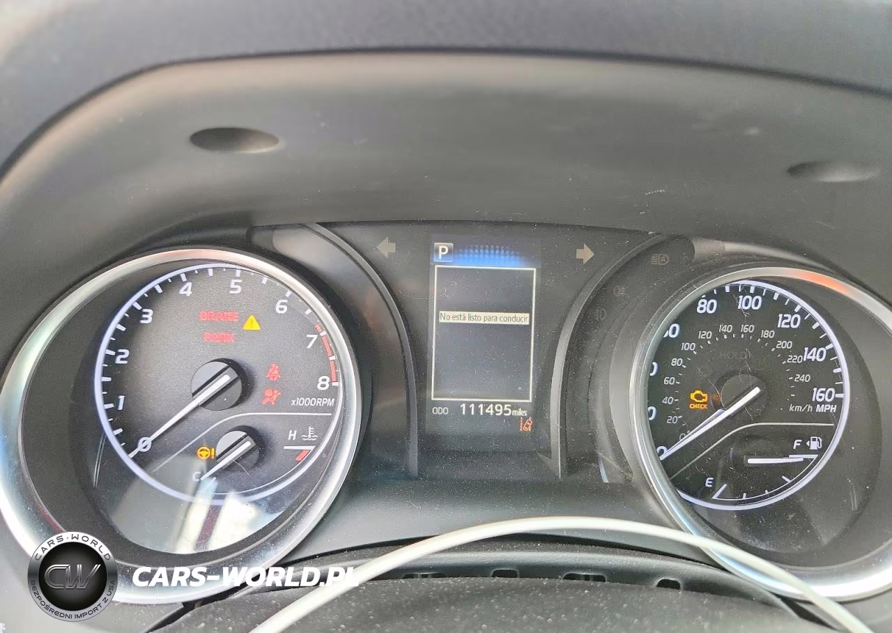 2018 Toyota Camry Le VIN:JTNB11HKXJ3014114 - 9