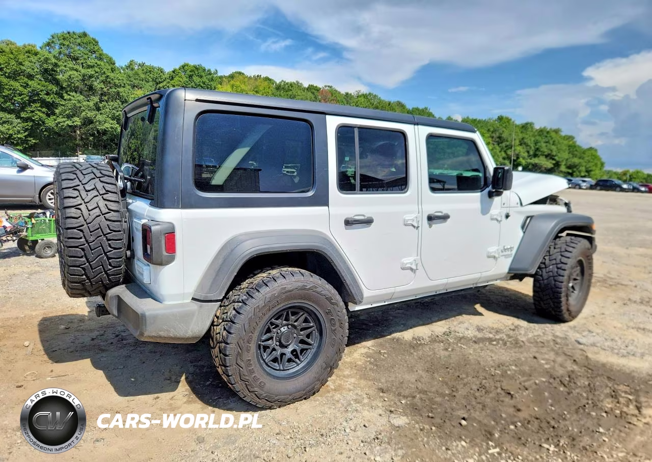2020 Jeep Wrangler Unlimited Sport VIN:1C4HJXDNXLW264729 - 3