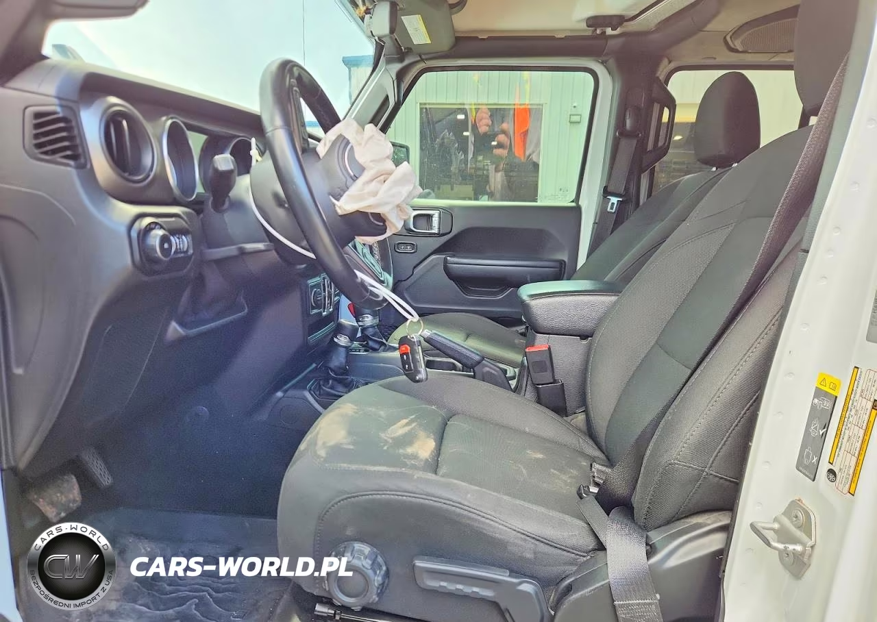 2020 Jeep Wrangler Unlimited Sport VIN:1C4HJXDNXLW264729 - 7