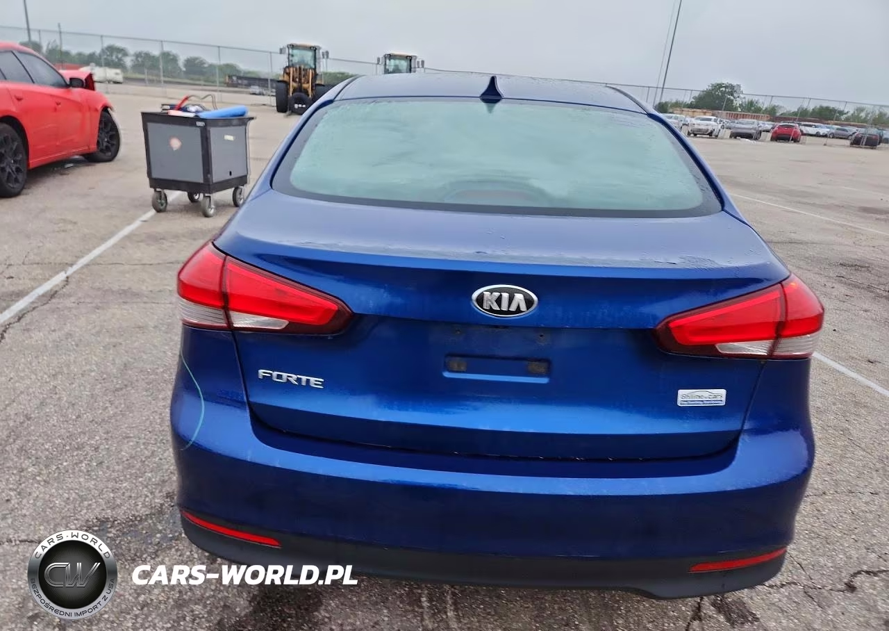 2018 Kia Forte Lx VIN:3KPFK4A79JE284891 - 6