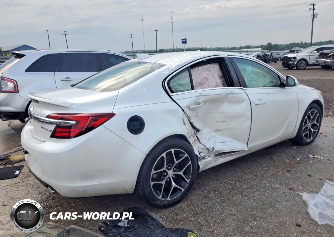 2017 Buick Regal Sport Touring VIN:2G4GL5EX0H9103523 - 3