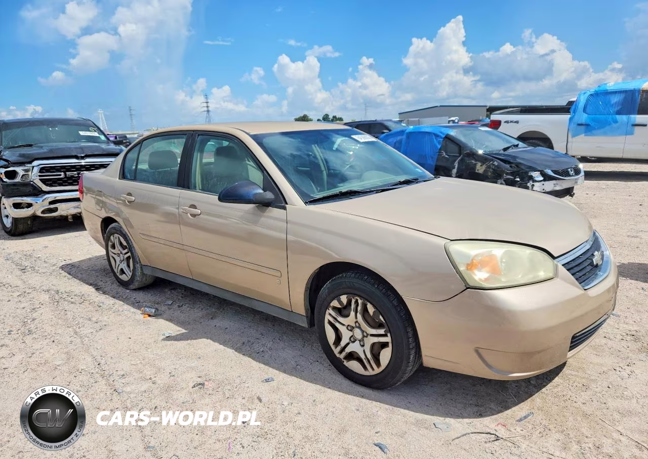 2008 Chevrolet Malibu Ls VIN:1G1ZS58N88F110469 - 4