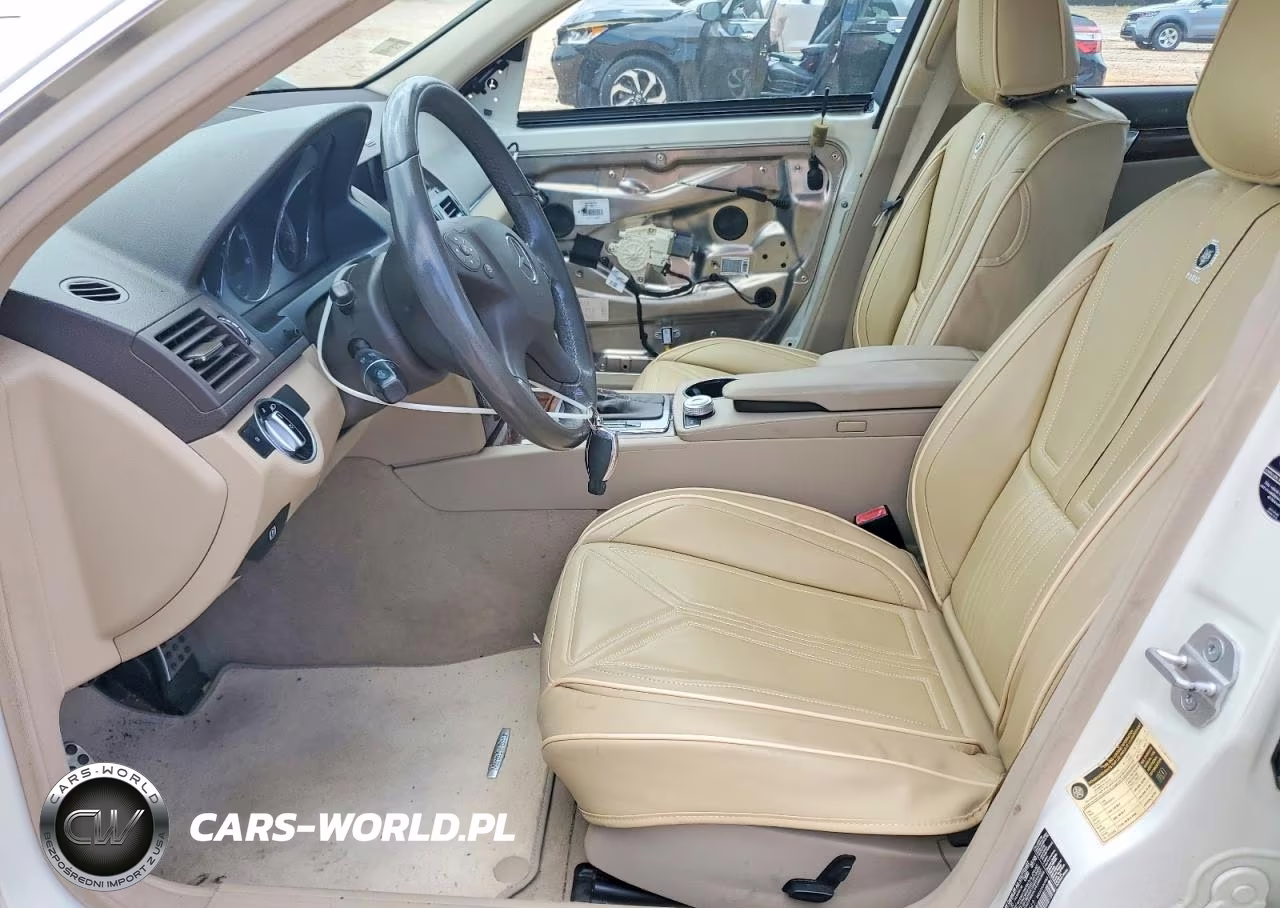 2011 Mercedes-Benz C 300 VIN:WDDGF5EB8BR135543 - 7