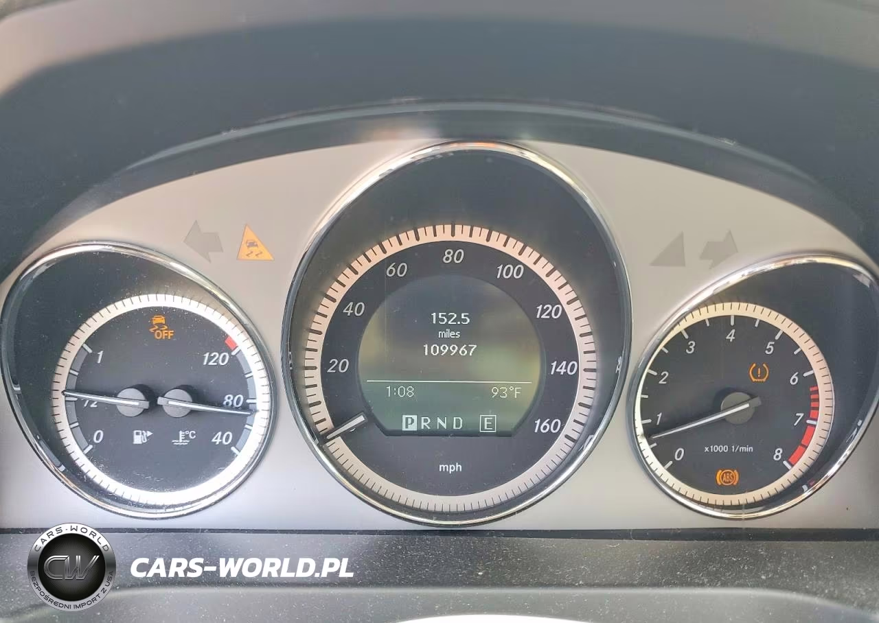 2011 Mercedes-Benz C 300 VIN:WDDGF5EB8BR135543 - 9