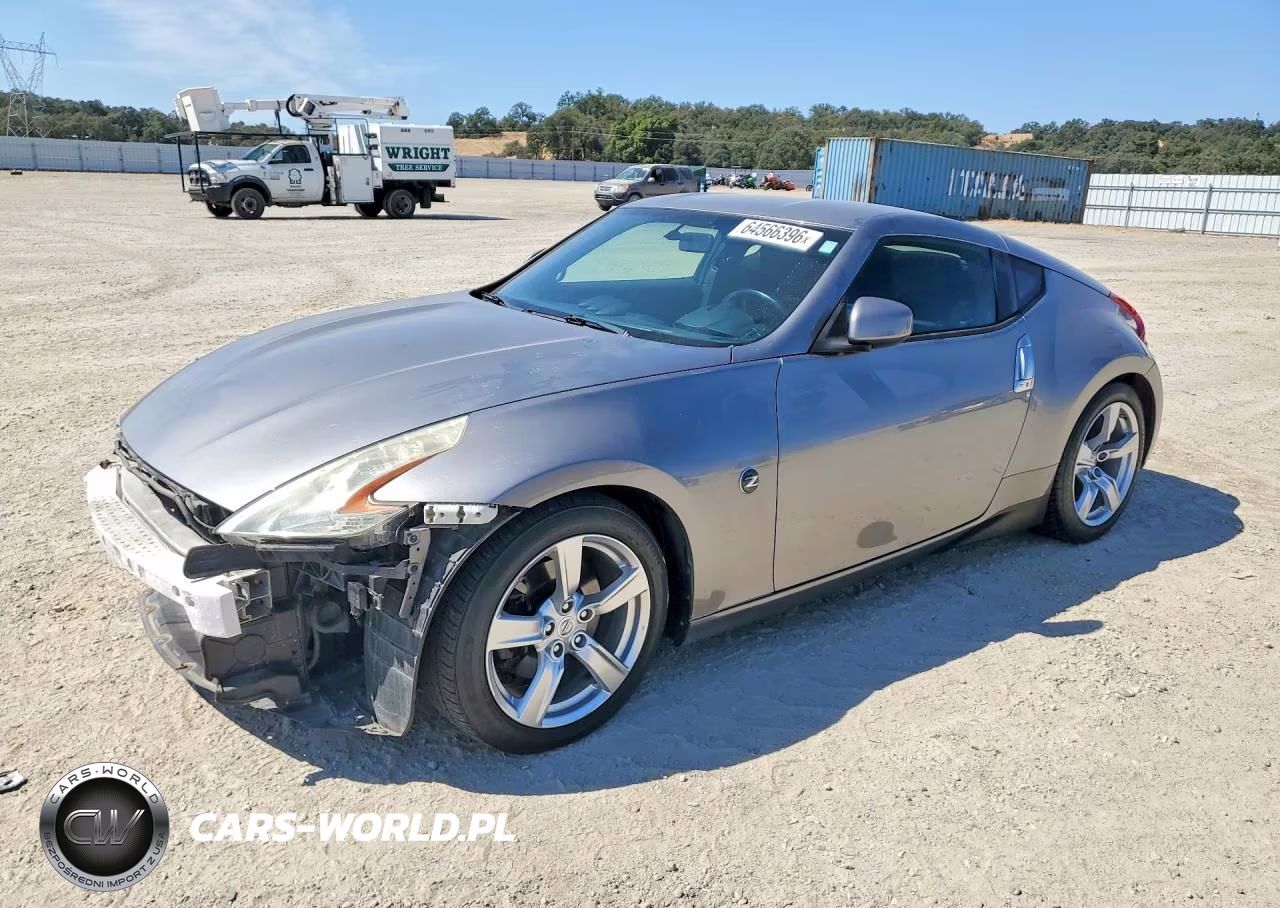 2010 Nissan 370Z Base