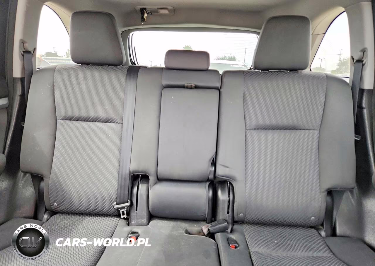 2015 Toyota Highlander Le VIN:5TDBKRFH5FS184927 - 10