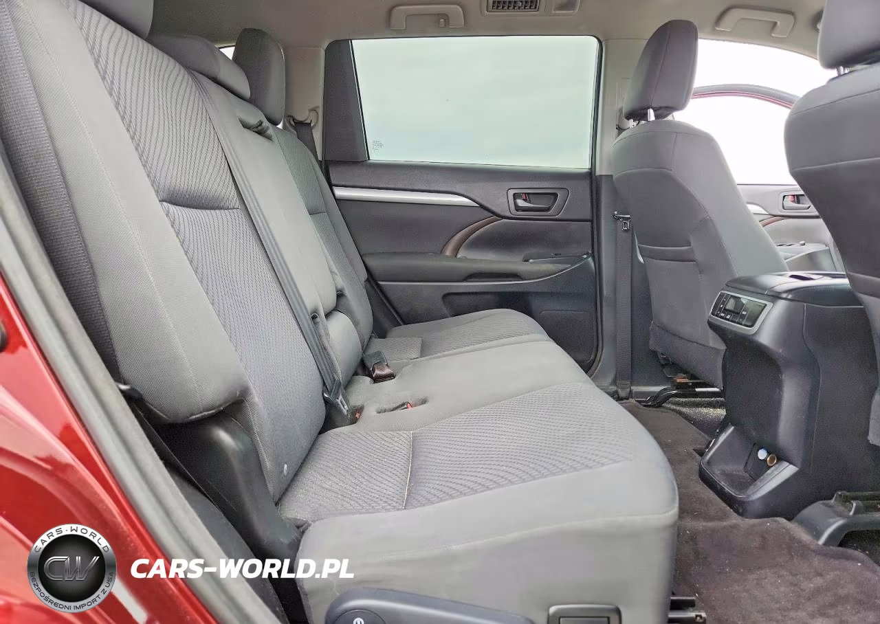 2015 Toyota Highlander Le VIN:5TDBKRFH5FS184927 - 11