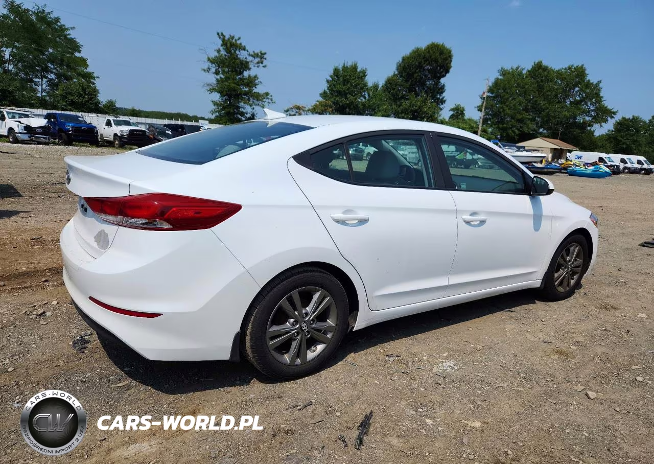 2017 Hyundai Elantra Se VIN:5NPD84LF3HH031856 - 3