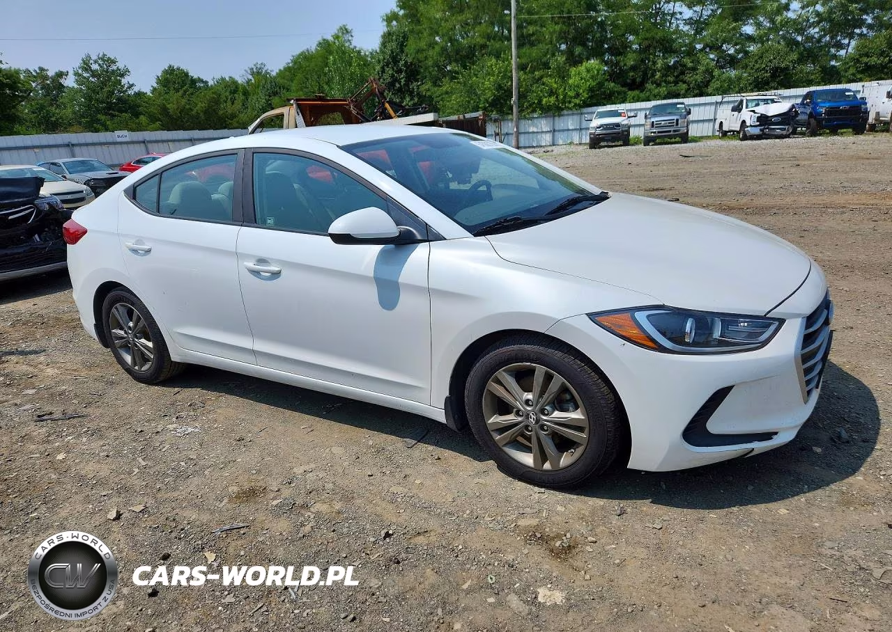 2017 Hyundai Elantra Se VIN:5NPD84LF3HH031856 - 4