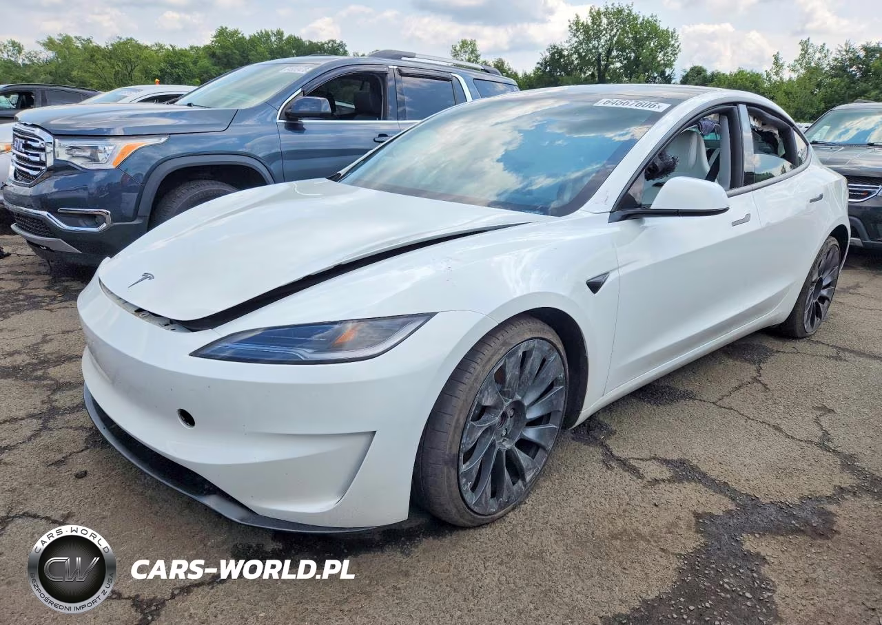 2026 Tesla Model 3 VIN:5YJ3E1ETXTF134642 - 1