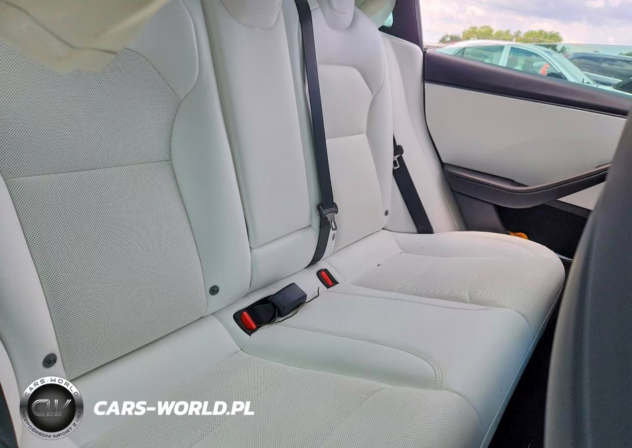 2026 Tesla Model 3 VIN:5YJ3E1ETXTF134642 - 10