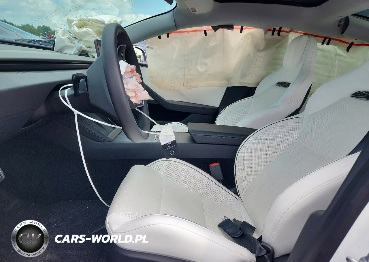 2026 Tesla Model 3 VIN:5YJ3E1ETXTF134642 - 7