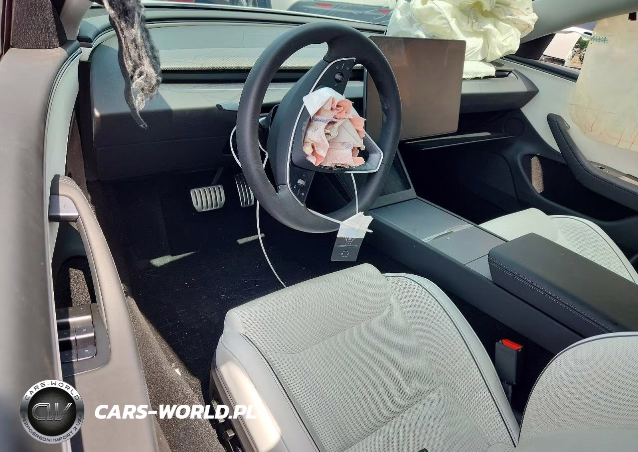 2026 Tesla Model 3 VIN:5YJ3E1ETXTF134642 - 8