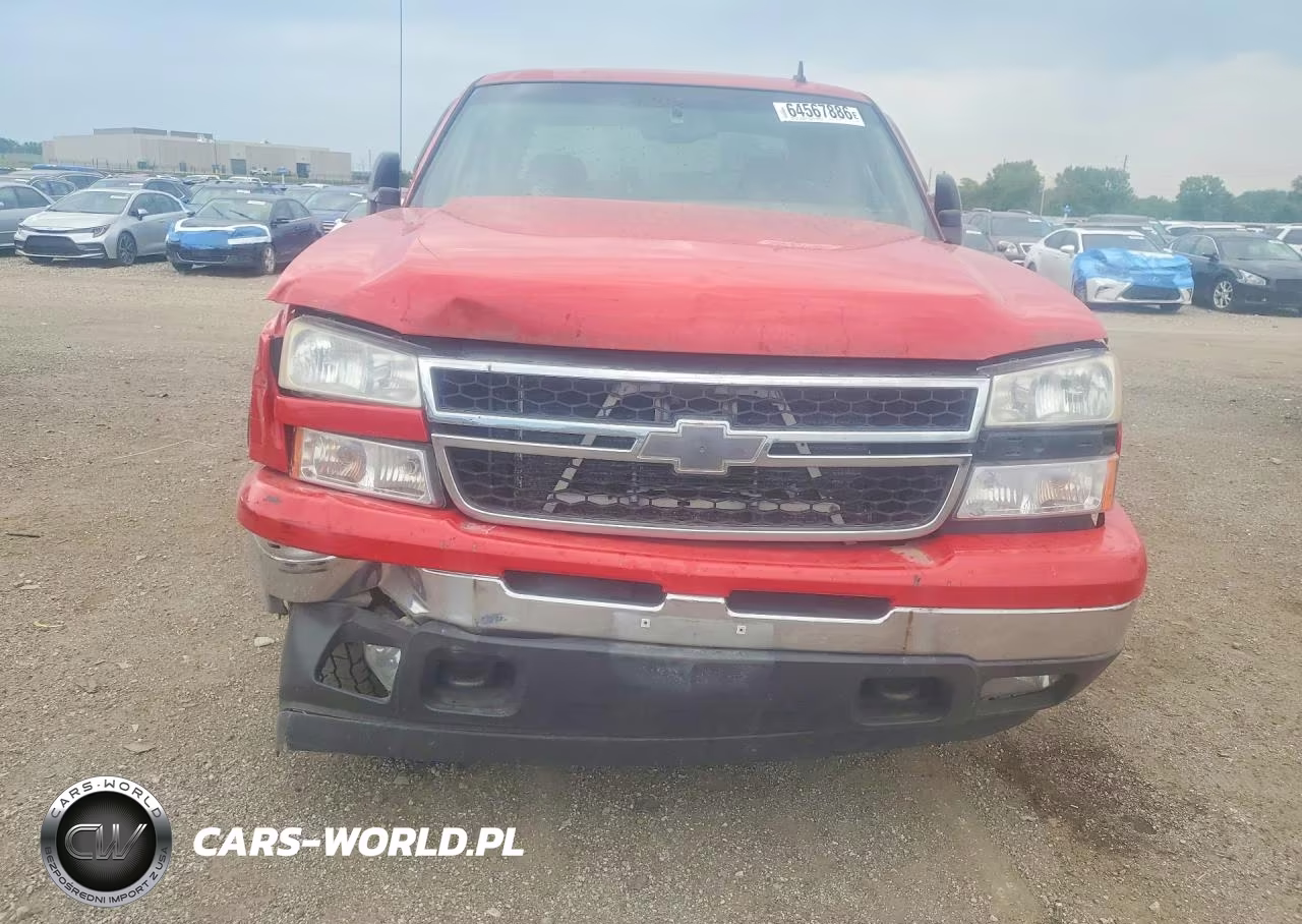 2007 Chevrolet Silverado K1500 Classic Crew Cab VIN:2GCEK13Z371117005 - 5