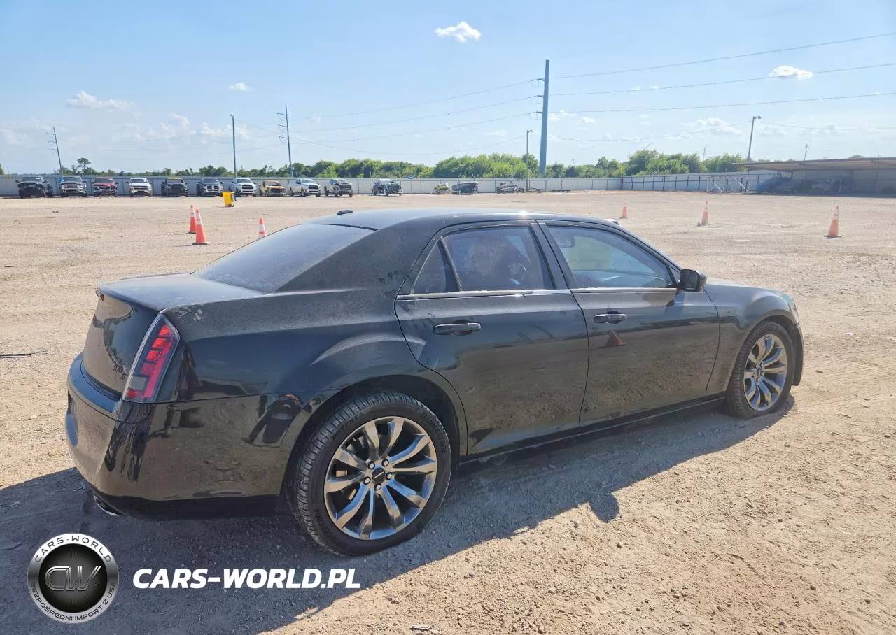 2014 Chrysler 300 S VIN:2C3CCABG7EH283119 - 3