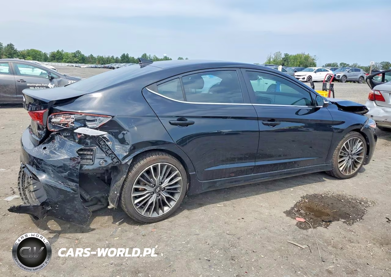 2018 Hyundai Elantra Sport VIN:KMHD04LB8JU499139 - 3