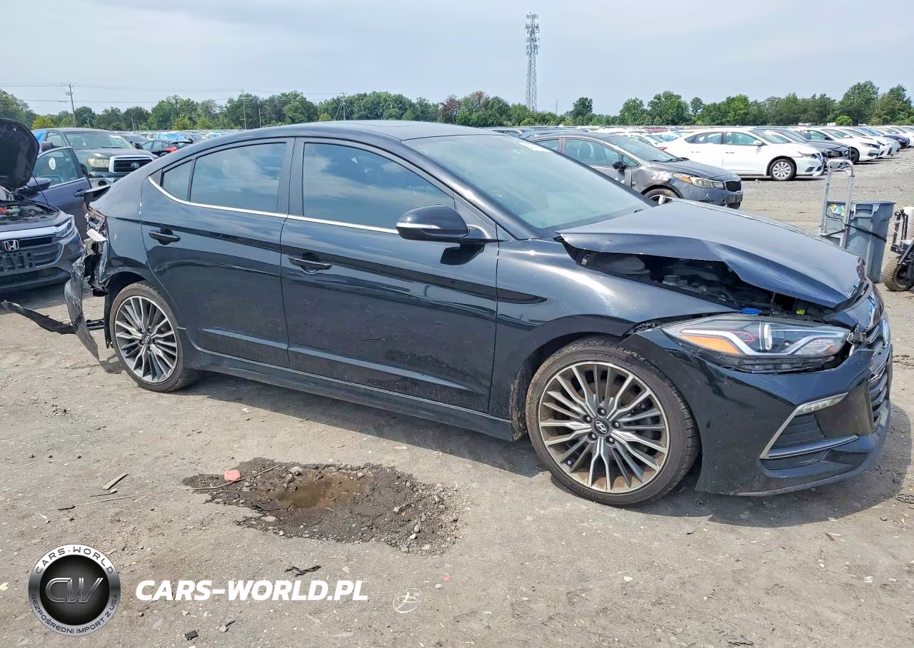 2018 Hyundai Elantra Sport VIN:KMHD04LB8JU499139 - 4
