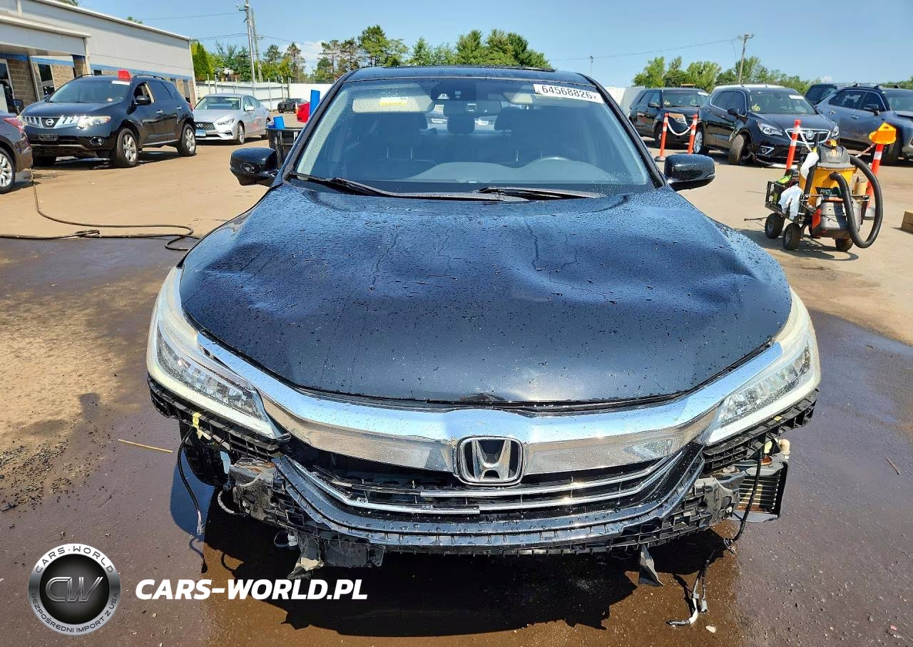 2017 Honda Accord Touring Hybrid VIN:JHMCR6F79HC005698 - 5