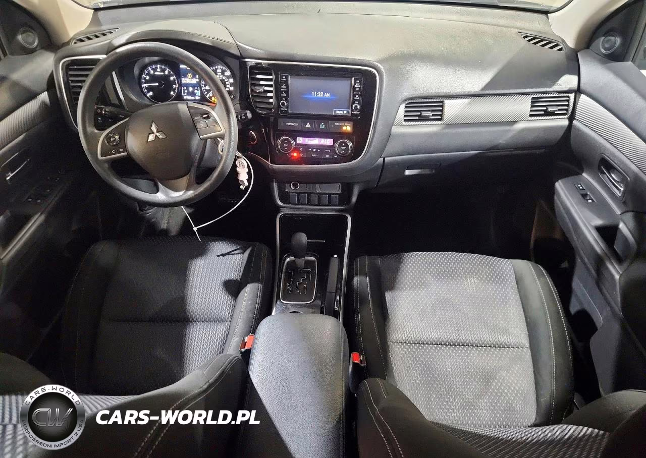 2018 Mitsubishi Outlander Se VIN:JA4AZ3A37JZ070817 - 8