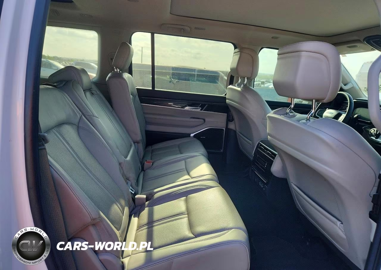 2022 Jeep Wagoneer Series Ii VIN:1C4SJUBT6NS147424 - 11