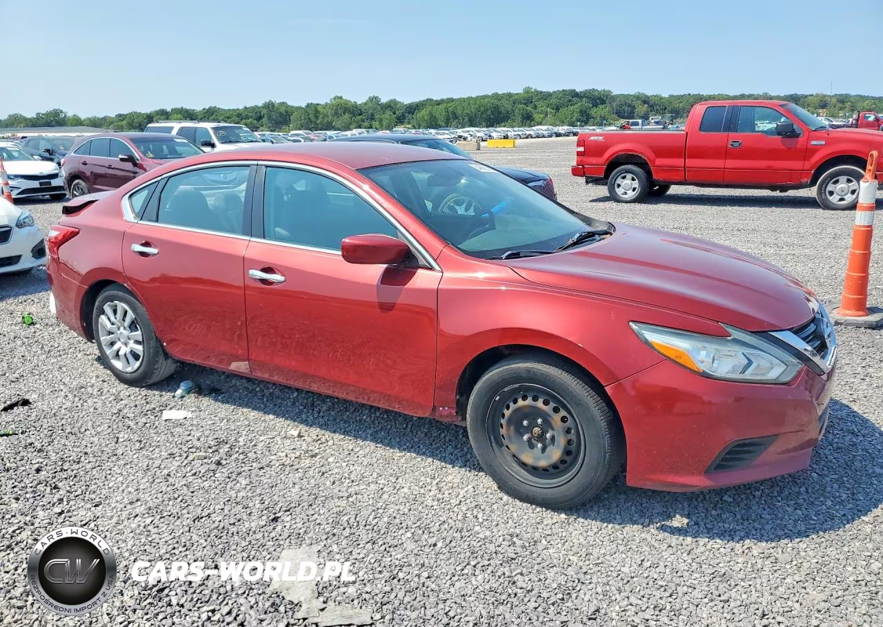 2016 Nissan Altima 2.5 S VIN:1N4AL3AP8GN314703 - 4