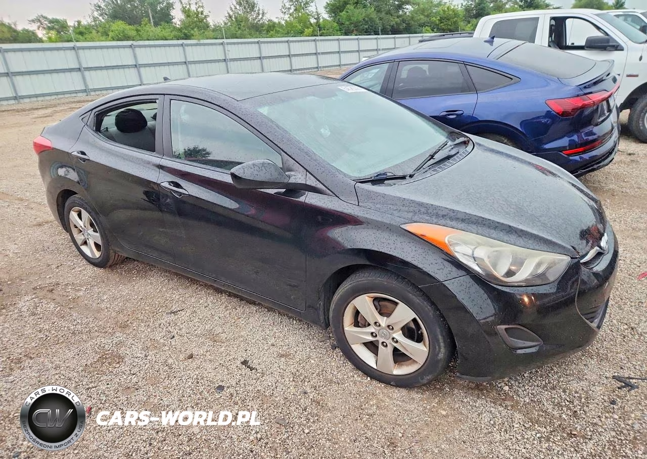 2011 Hyundai Elantra Gls VIN:KMHDH4AE8BU080814 - 4