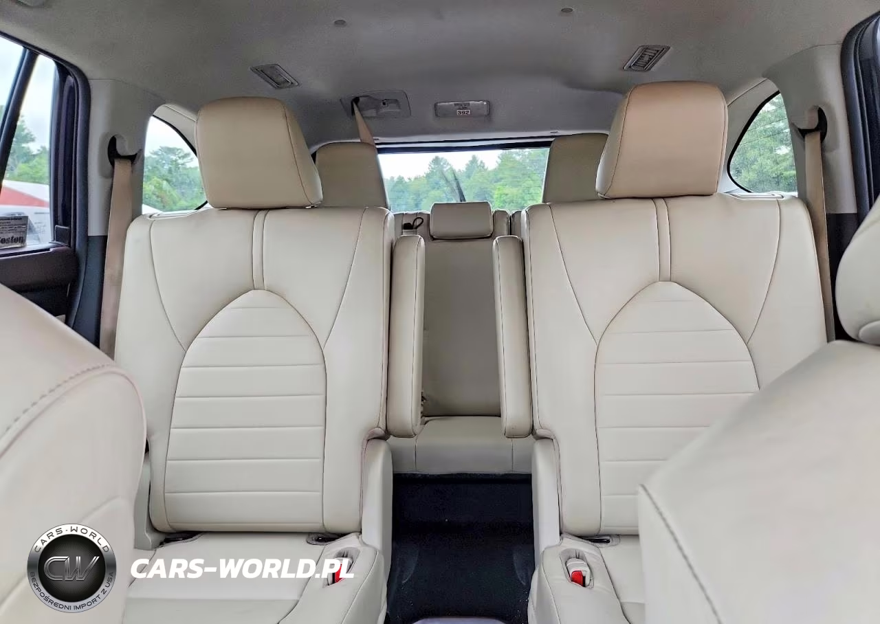2022 Toyota Highlander Xle VIN:5TDGZRBH3NS168098 - 10