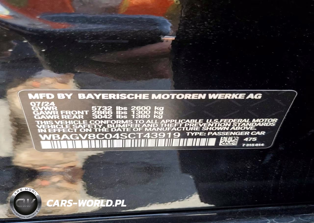 2025 BMW M850Xi VIN:WBAGV8C04SCT43919 - 12