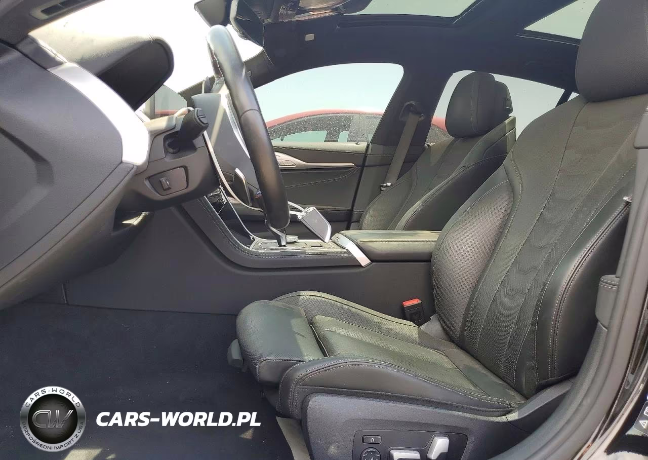 2025 BMW M850Xi VIN:WBAGV8C04SCT43919 - 7