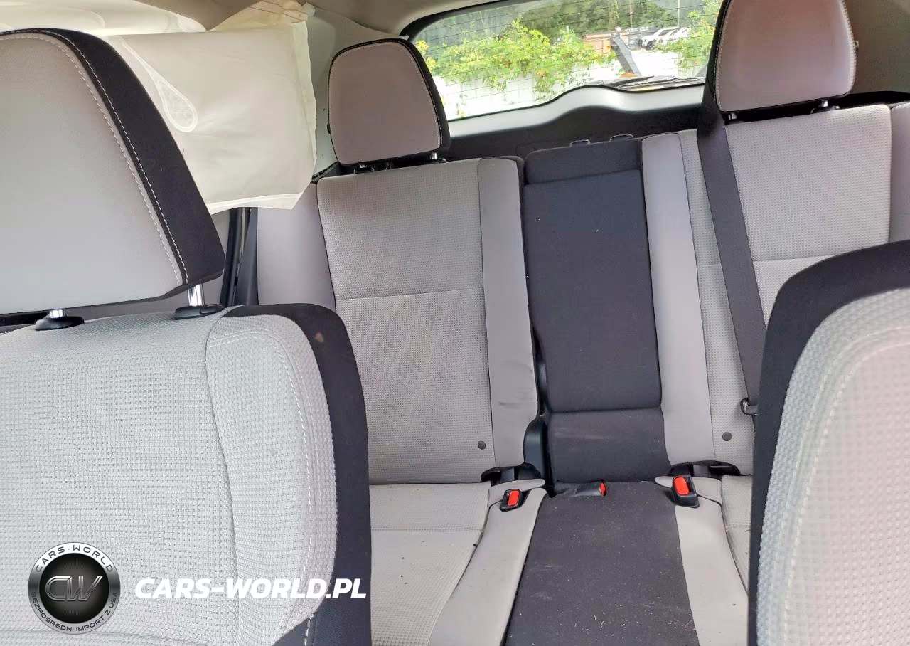 2018 Toyota Rav4 Xle VIN:JTMWFREV3JJ174027 - 10