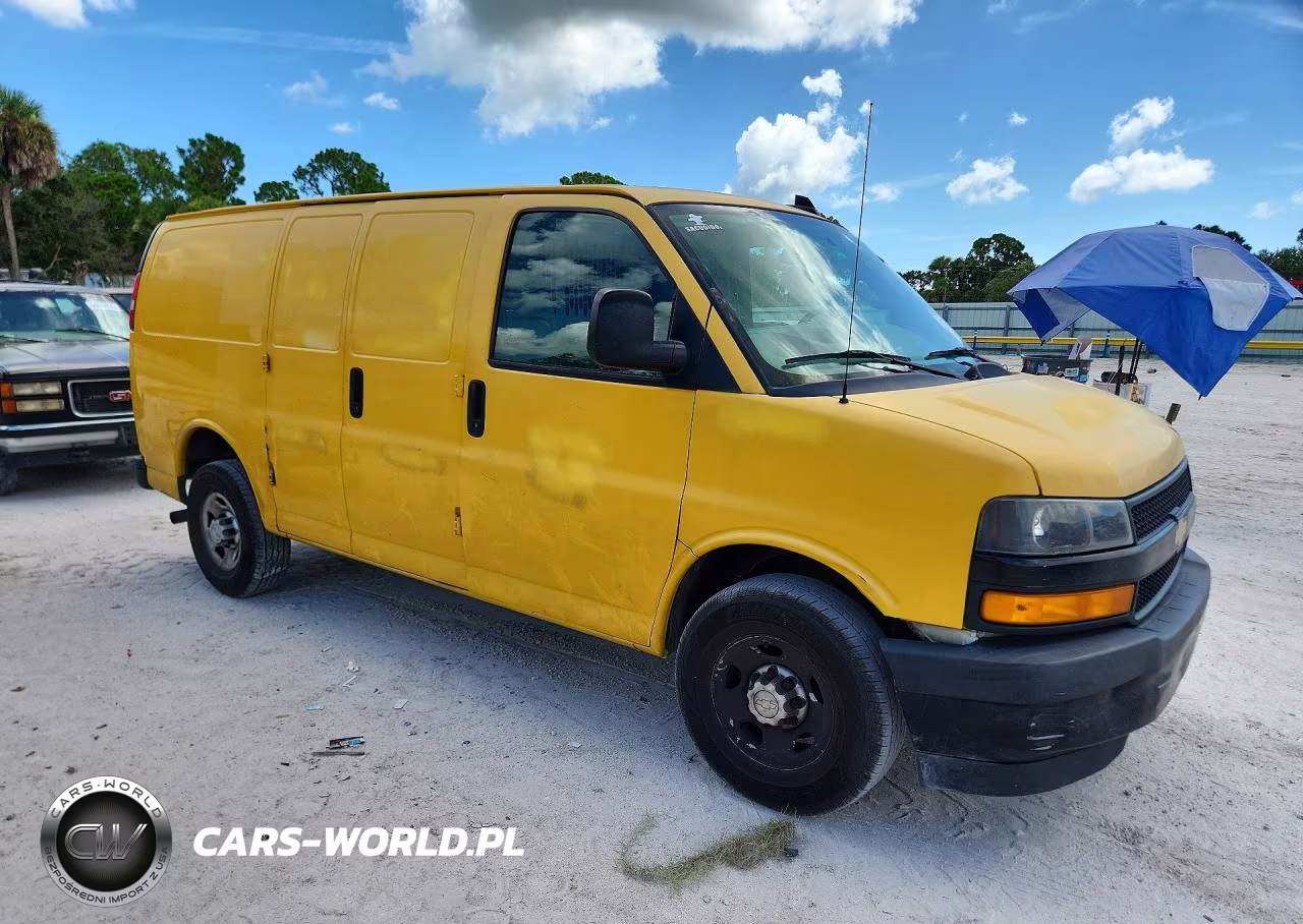 2018 Chevrolet Express 2500 Cargo Delivery Van VIN:1GCWGAFP5J1342605 - 4