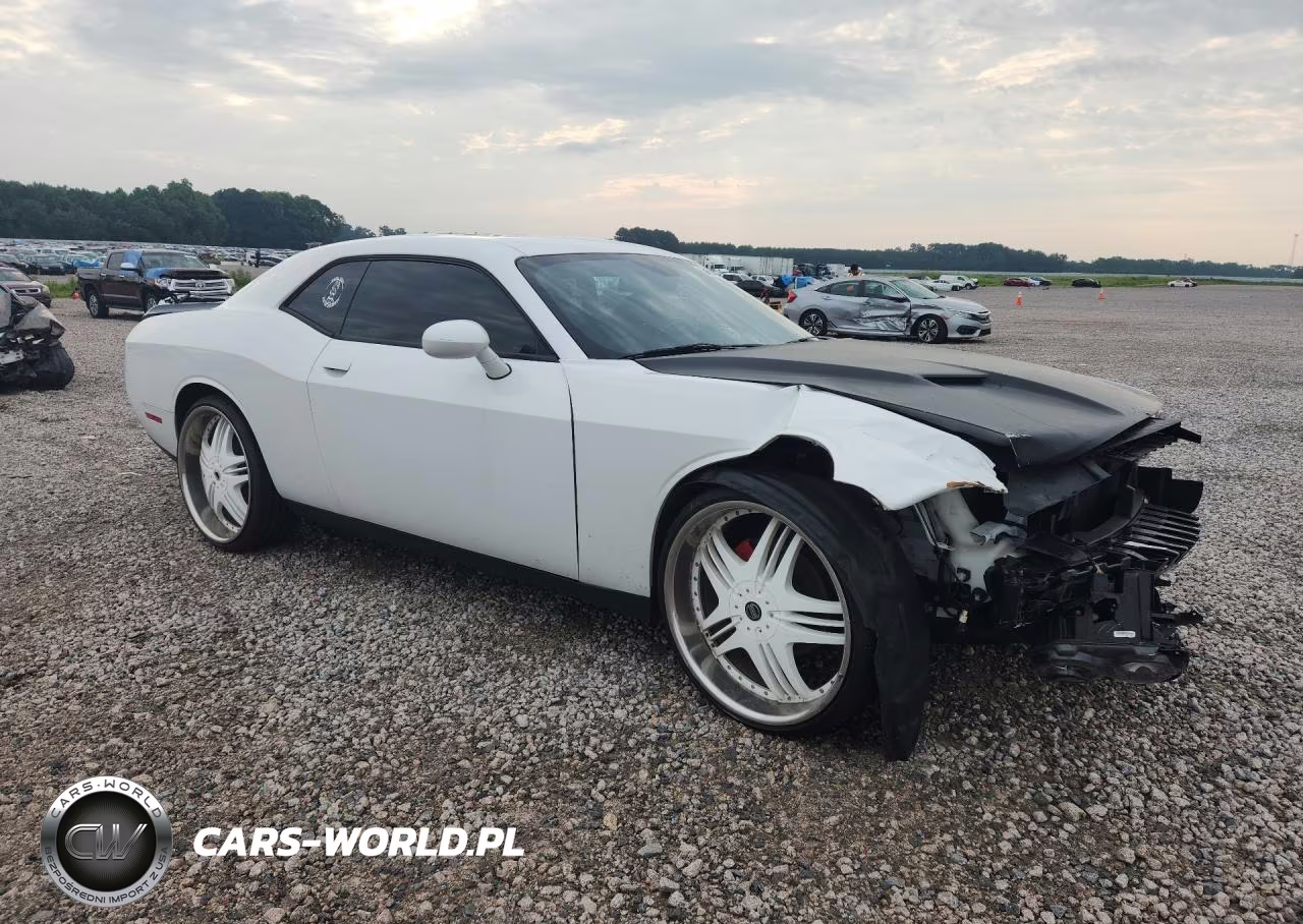 2020 Dodge Challenger Sxt VIN:2C3CDZAGXLH113508 - 4
