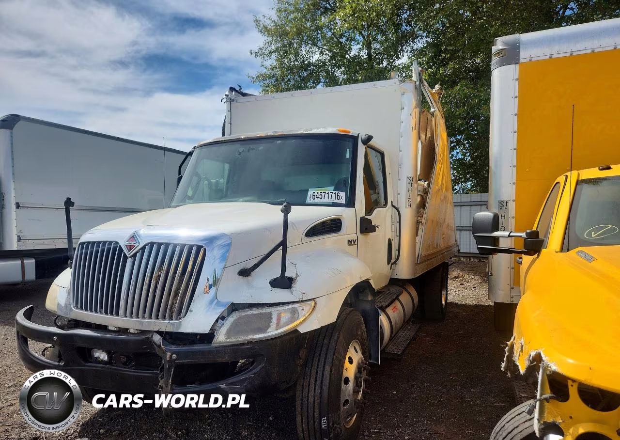 2020 International Mv607 Box Truck