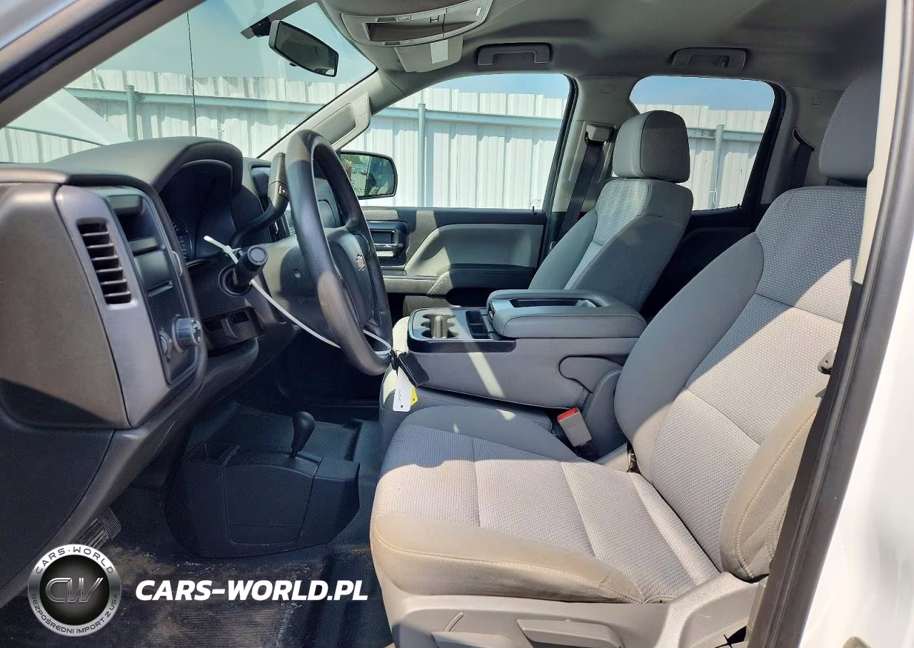 2018 Chevrolet Silverado K1500 VIN:1GCVKNEHXJZ216608 - 7