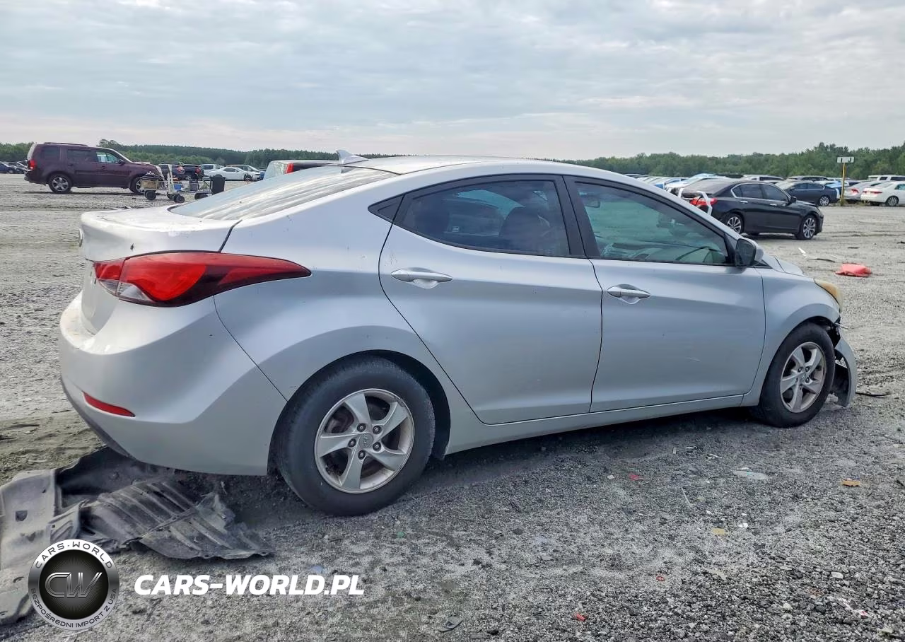 2014 Hyundai Elantra Se VIN:5NPDH4AE2EH523896 - 3