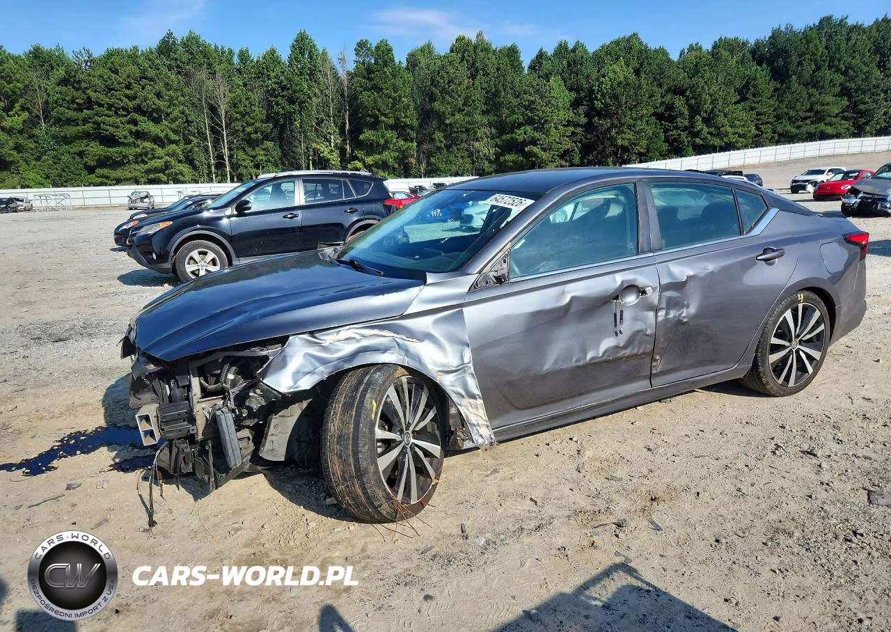 2021 Nissan Altima Sr – zdjęcie 1 z 13