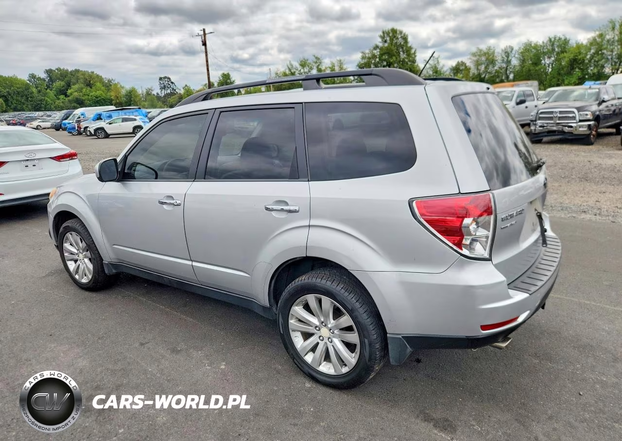 2011 Subaru Forester 2.5X Premium VIN:JF2SHADC2BH773618 - 2