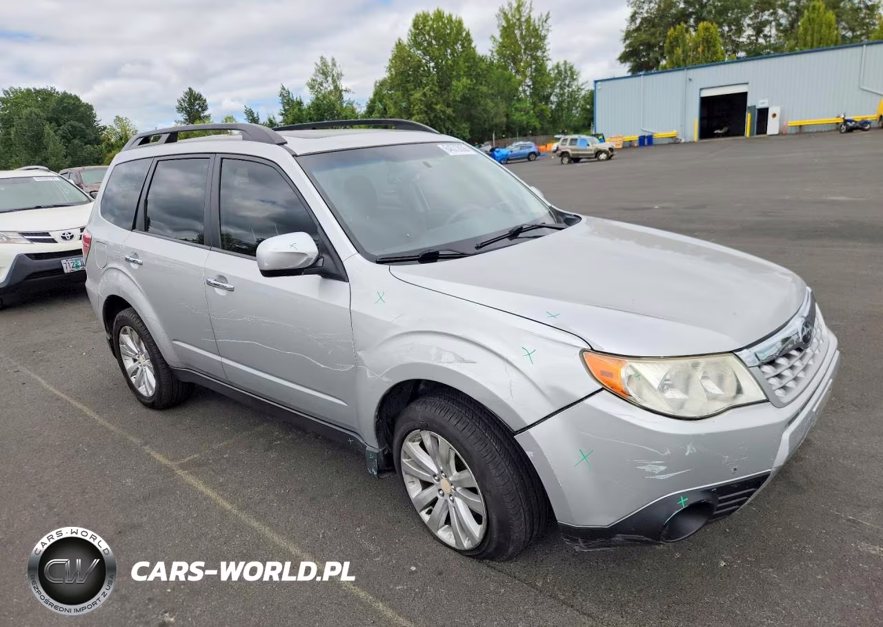 2011 Subaru Forester 2.5X Premium VIN:JF2SHADC2BH773618 - 4