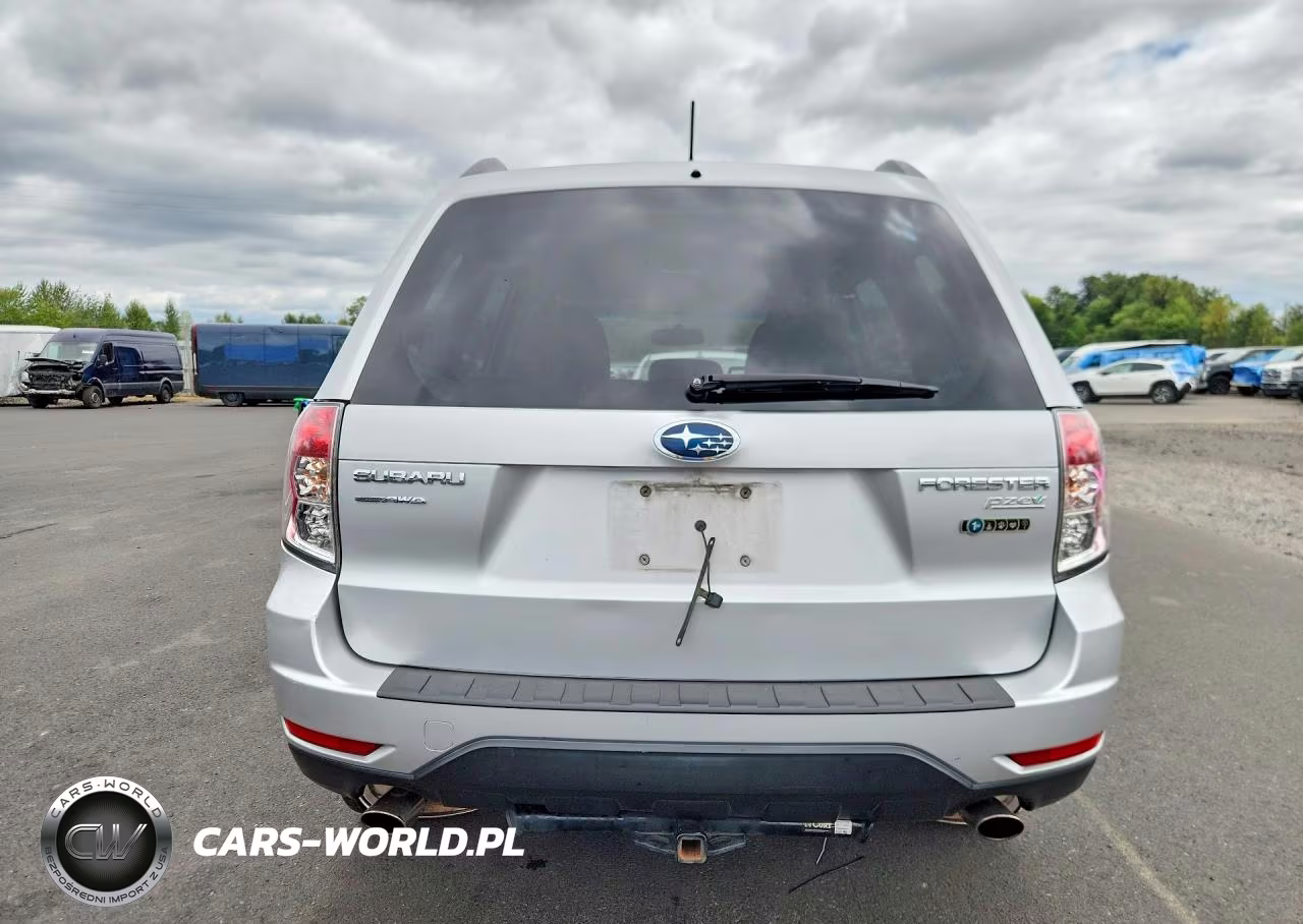 2011 Subaru Forester 2.5X Premium VIN:JF2SHADC2BH773618 - 6