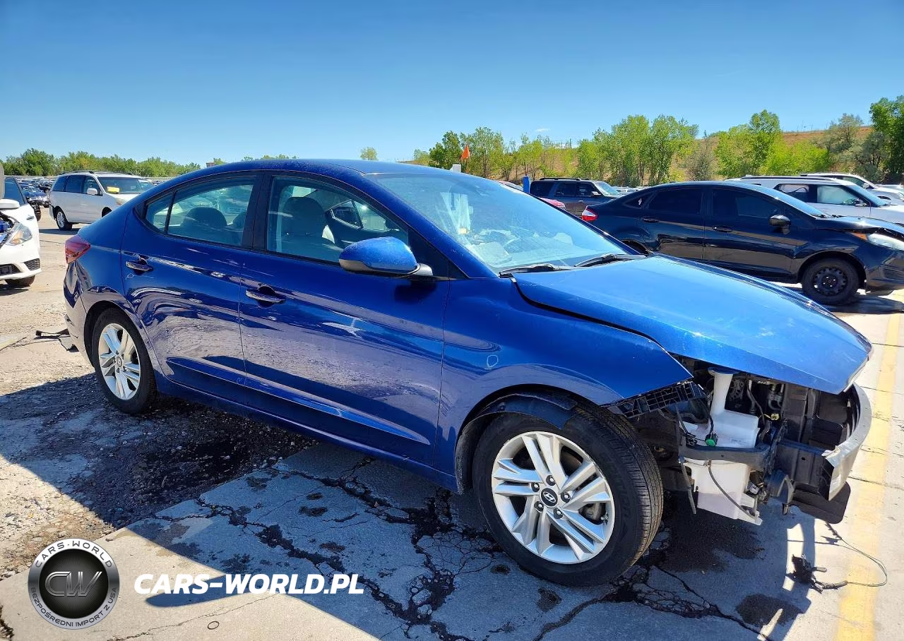 2019 Hyundai Elantra Sel VIN:5NPD84LF1KH484543 - 4